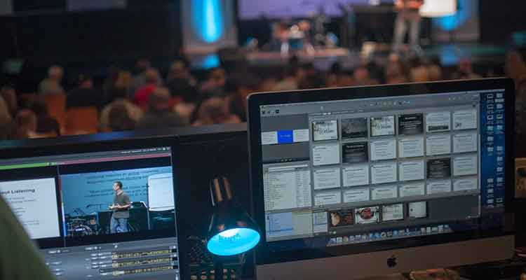 More than 50% of American Churches Will Buy Projectors or Flat-Panels in the Next Year