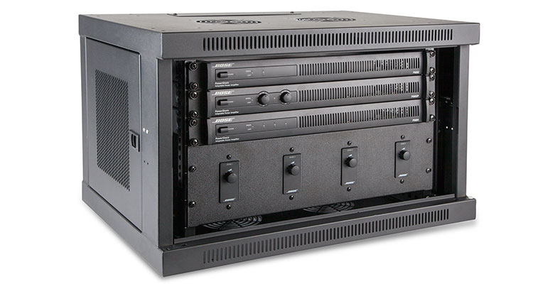 Bose_PowerShare_Amplifiers_with_ControlCenter-0816.jpg