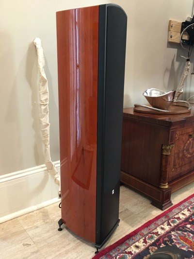 Aperion verus hot sale grand