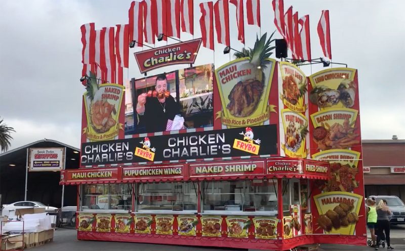 PixelFLEX helps Chicken Charlie’s draw a crowd