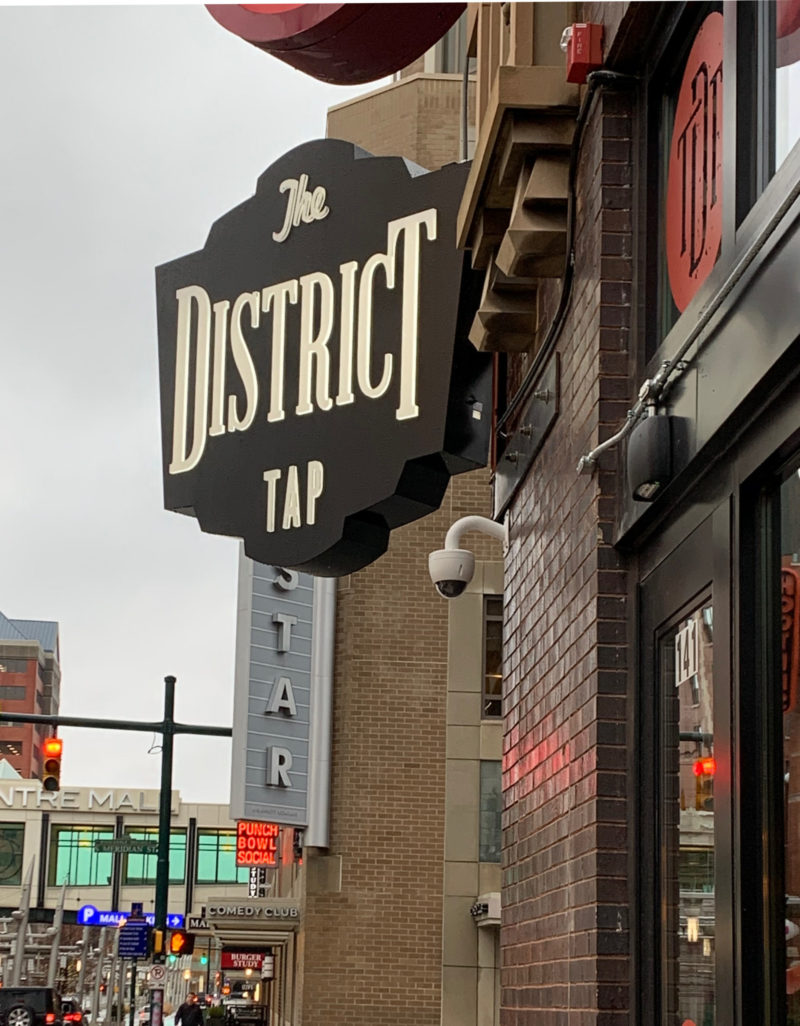 District Tap Sports Bar Simplifies 4K Video Distribution With Mediatune Solution from LG Business Solutions