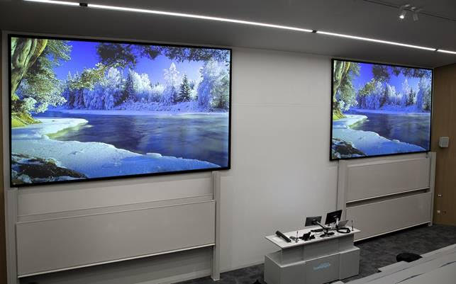 No Compromise for Southampton University Displays