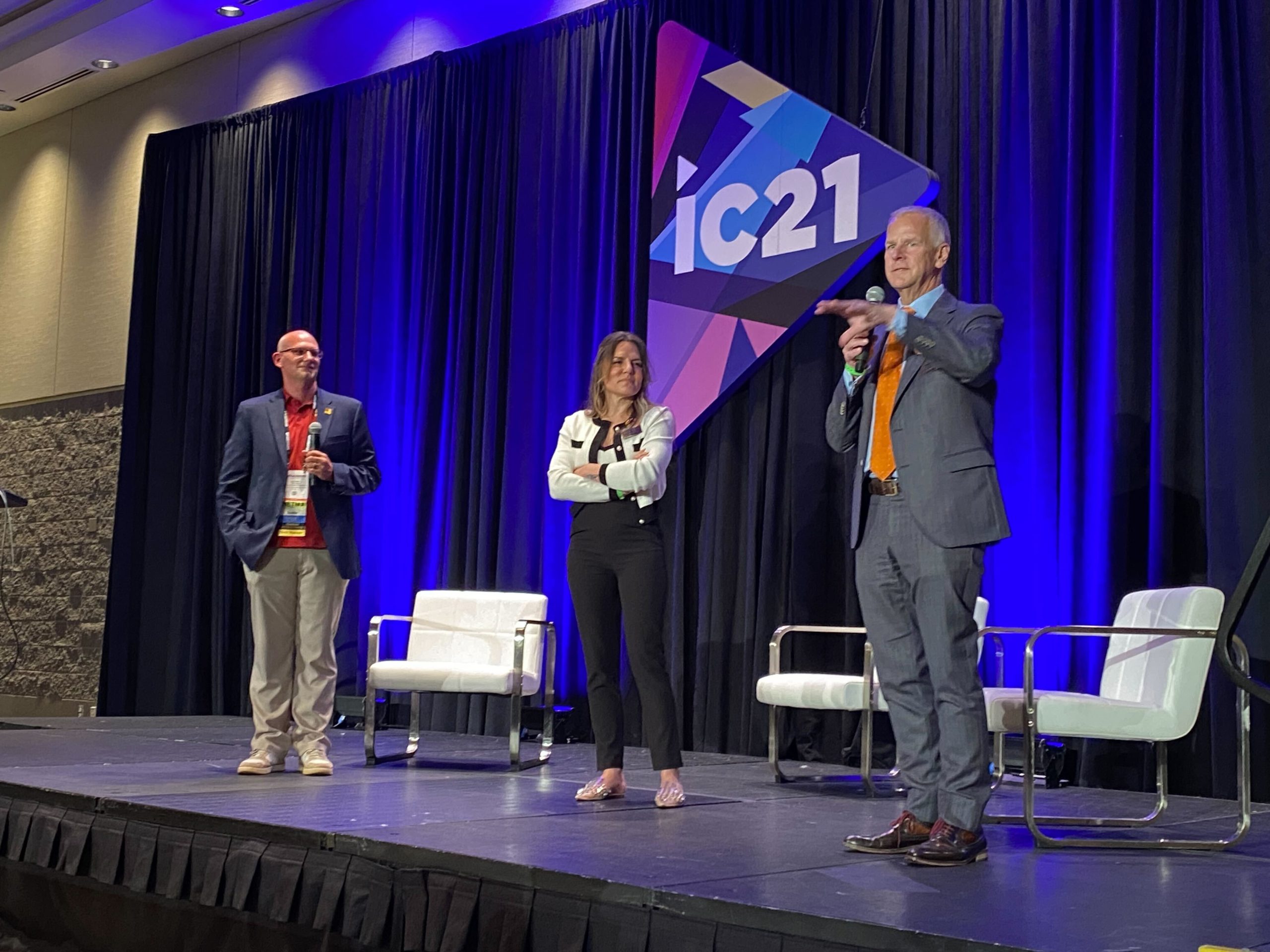 L to R: Joe Way, Joé Lloyd and Davis Labuskes announcing the HETMA Prism Scholarship program at InfoComm 2021. L to R: Joe Way, Joé Lloyd and Davis Labuskes announcing the HETMA Prism Scholarship program at InfoComm 2021.