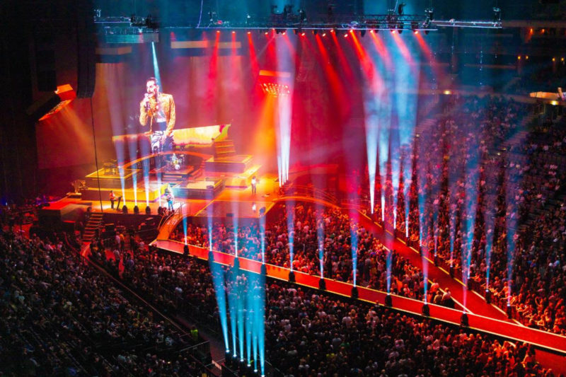 Hippotizer Boreal+ and Karst+ Media Servers Bring Freddie Mercury Back to Life in Tribute Concert