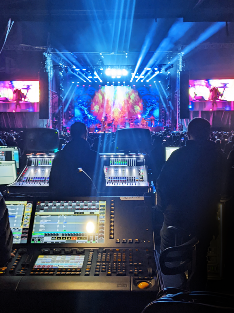 EAW Adaptive PA System Reinforces Sound for Maroon 5 Concert