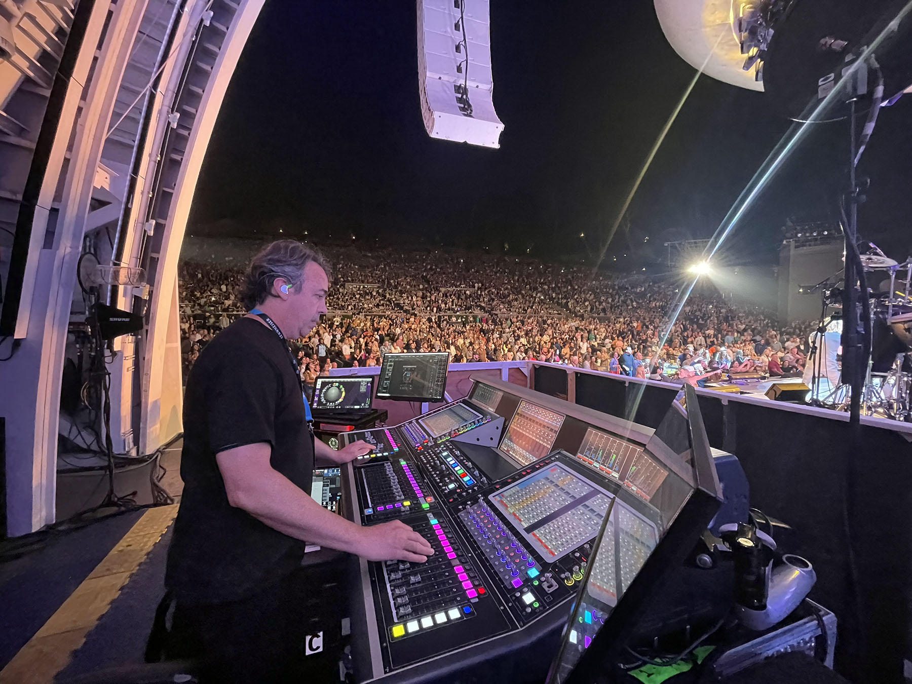 KLANGkonductor Gives Monitor Engineer César Benítez Plenty of Options