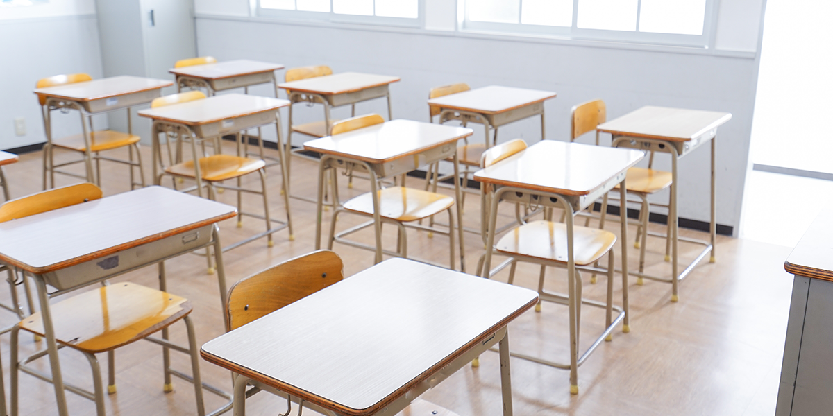 classroom furniture desks