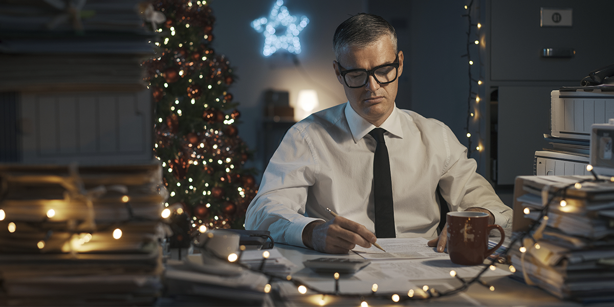 worker christmas holidays deadlines