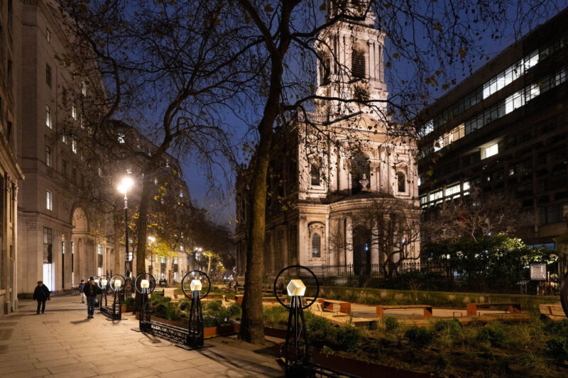 London’s Immersive VoiceLine Installation Invites Immersive Engagement to Iconic Public Space