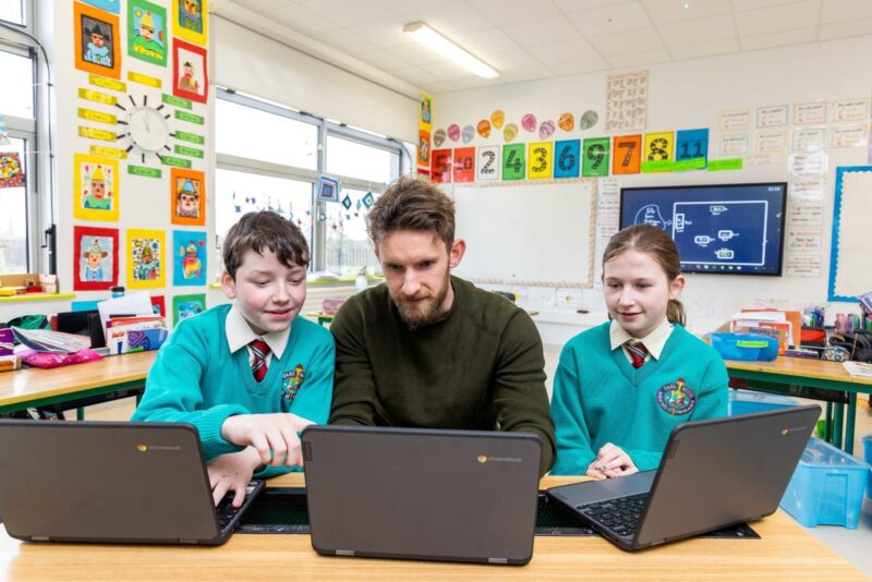 PPDS donates Philips Interactive Classroom Display to Irish Elementary School as Part of SchoolComputers.ie Mega €20k Education Technology Makeover Prize