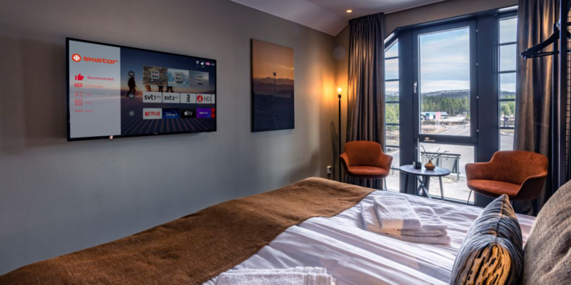 PPDS Delivers Freestyle In-Room Entertainment to Luxury Mountain Resort Hotel With 286x Chromecast Built-In Philips MediaSuite TVs