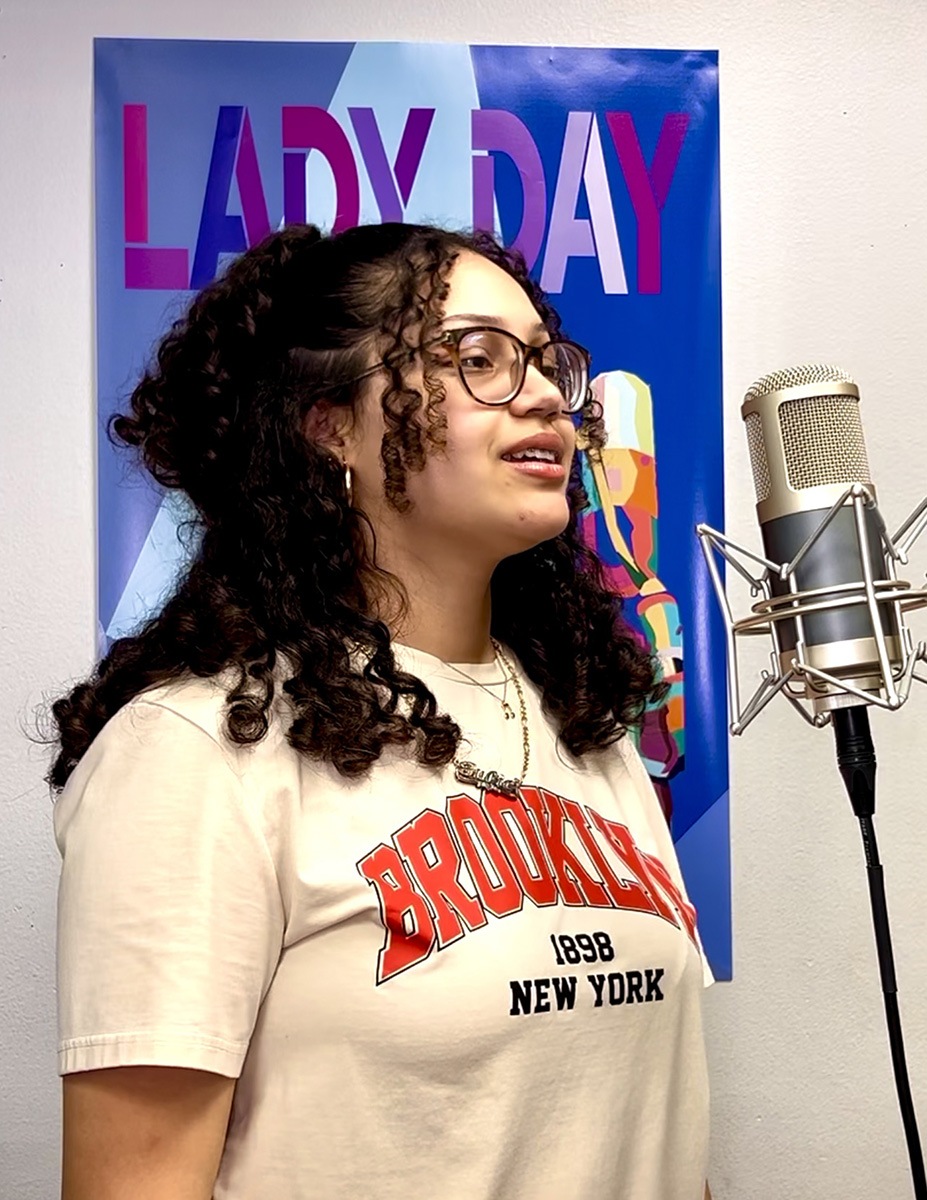 OCSA Student using MXL 890 2 reszie