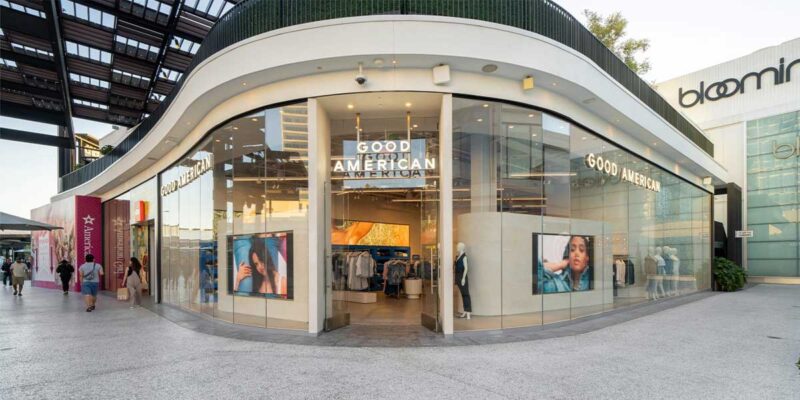 Samsung Powers Immersive Shopper Experience at Good American Flagship Store