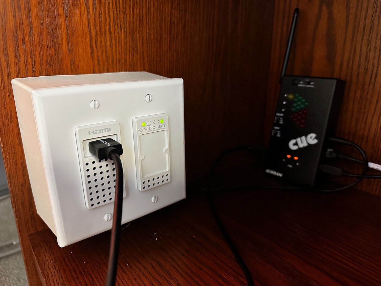 academy dist 20 wall plate