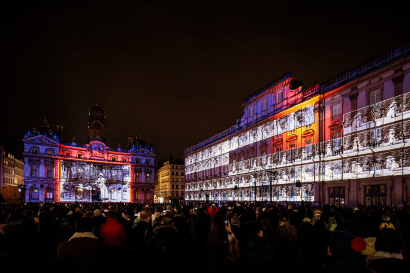 Groupe Novelty Wows Millions at Mother of All City Light Festivals