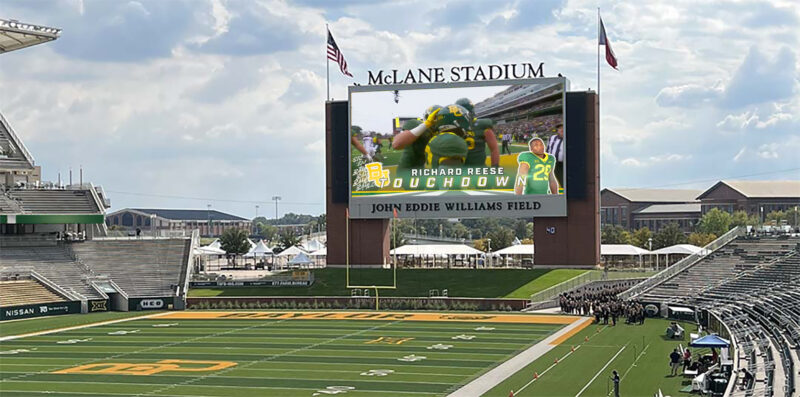 Baylor University Improves Game Day at McLane Stadium with Seven Daktronics LED Displays