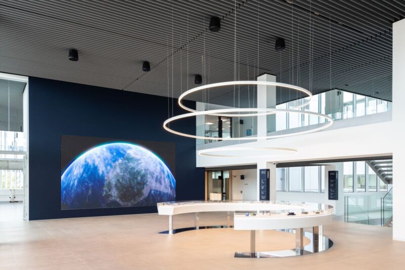 PPDS Brings Bright New Wow-Factor to Fersa Bearings’ New Spanish Headquarters With Two Spectacular Philips dvLED Walls