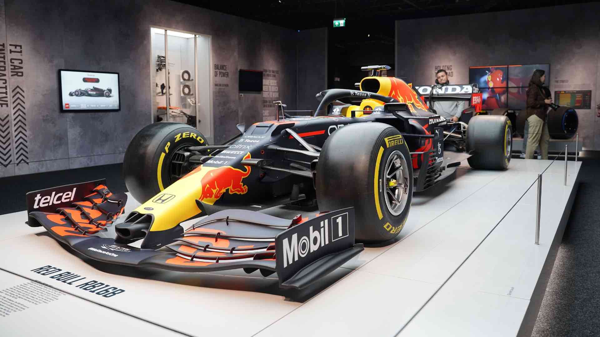 7thSense Powers Formula 1 Exhibition with Medialon Show Control 2