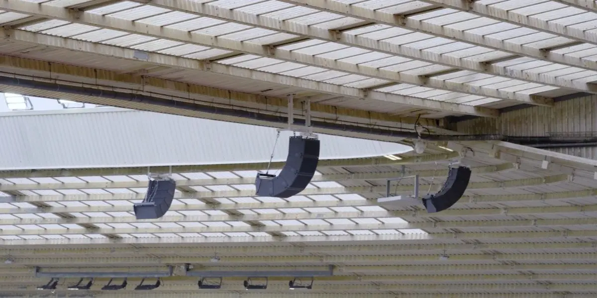 Bose Professional Stadium of Light 4 Bose Professional Stadium of Light 4