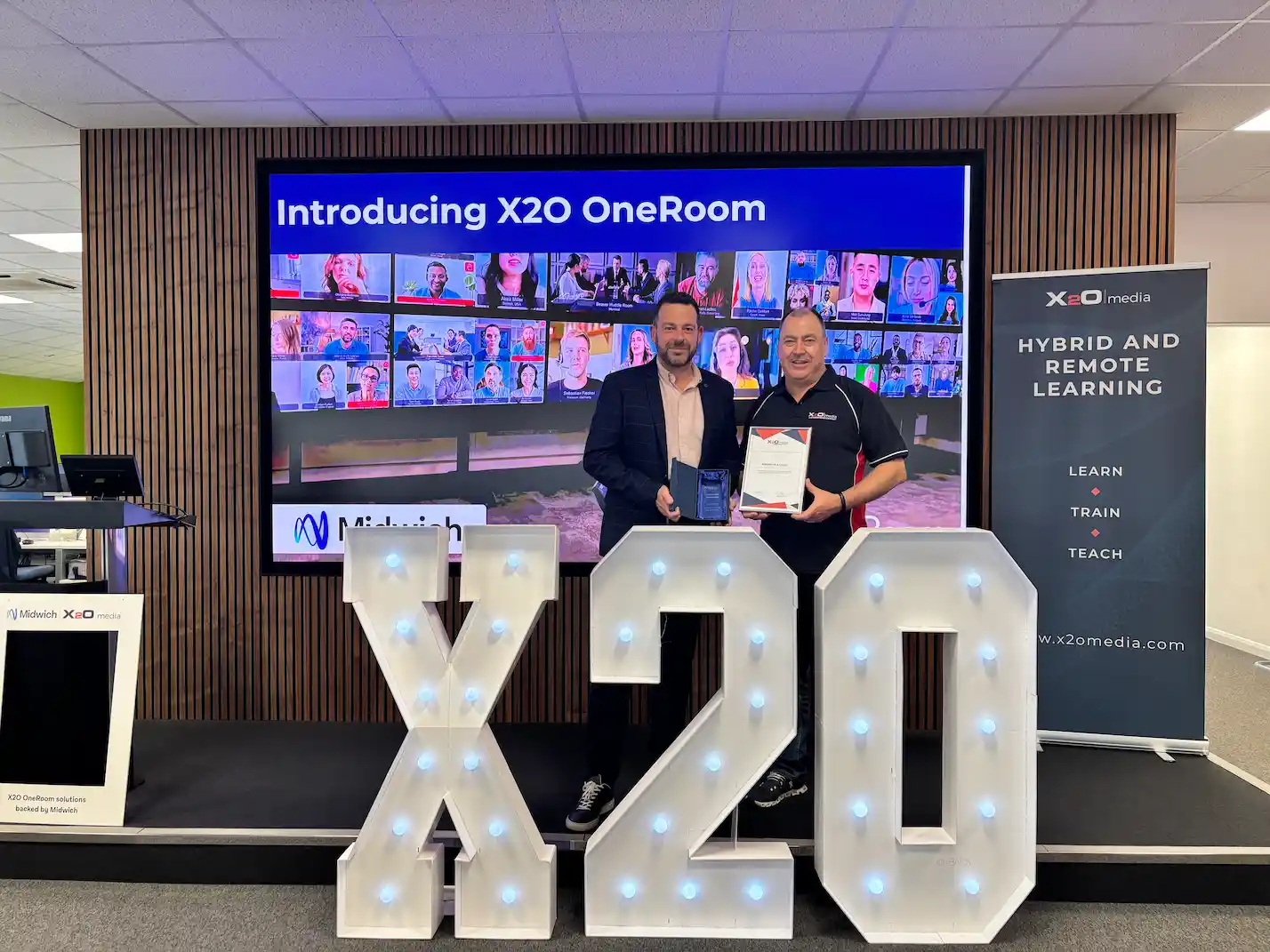 (L R) Midwich Lee Harris and X2O Media Jamie Gryce at the product launch at Midwich HQ